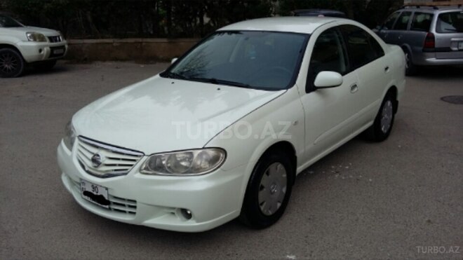 Nissan Sunny 2009, 175,000 km - 1.6 л - Bakı