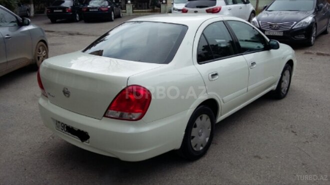 Nissan Sunny 2009, 175,000 km - 1.6 л - Bakı