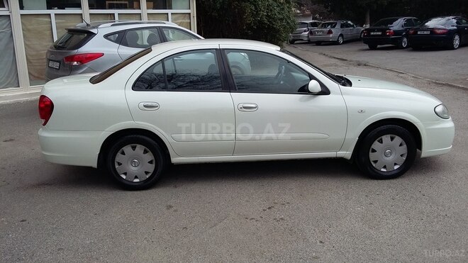 Nissan Sunny 2009, 175,000 km - 1.6 л - Bakı