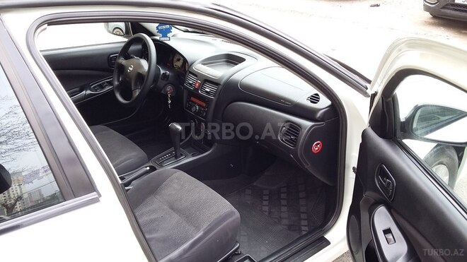 Nissan Sunny 2009, 175,000 km - 1.6 л - Bakı