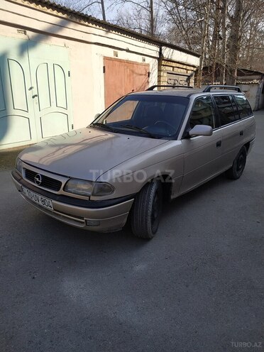 Opel Astra 1997, 300,000 km - 1.6 l - Mingəçevir