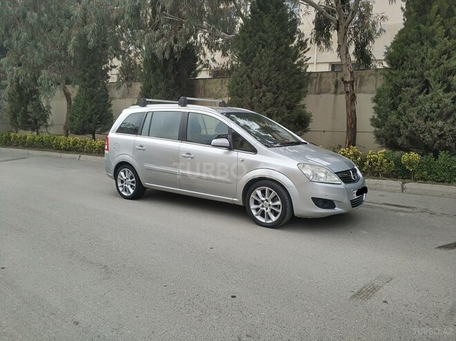 Opel Zafira 2009, 160,000 km - 2.2 l - Bakı