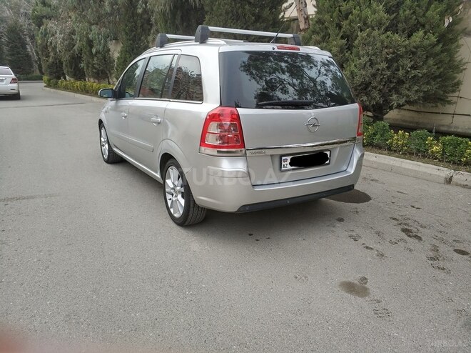Opel Zafira 2009, 160,000 km - 2.2 l - Bakı