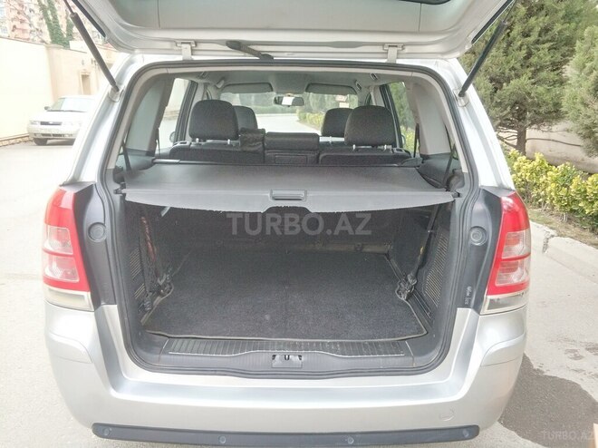 Opel Zafira 2009, 160,000 km - 2.2 l - Bakı