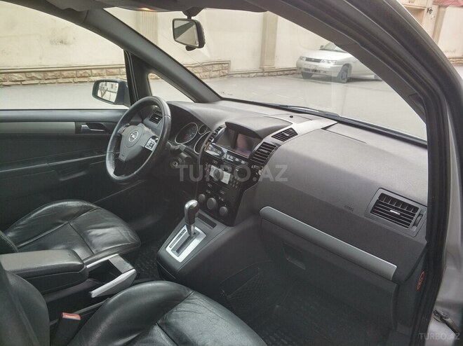 Opel Zafira 2009, 160,000 km - 2.2 l - Bakı