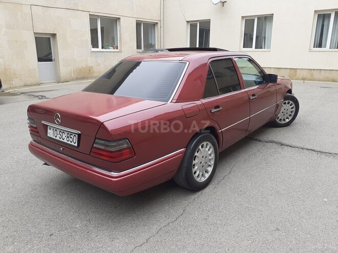 Mercedes E 220 1994, 231,312 km - 2.2 l - Bakı
