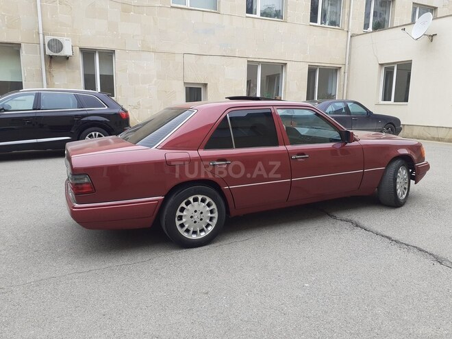 Mercedes E 220 1994, 231,312 km - 2.2 l - Bakı