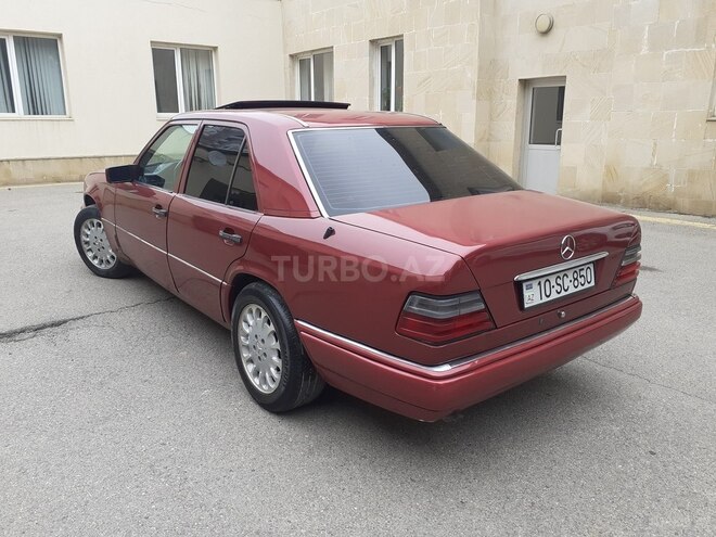 Mercedes E 220 1994, 231,312 km - 2.2 l - Bakı