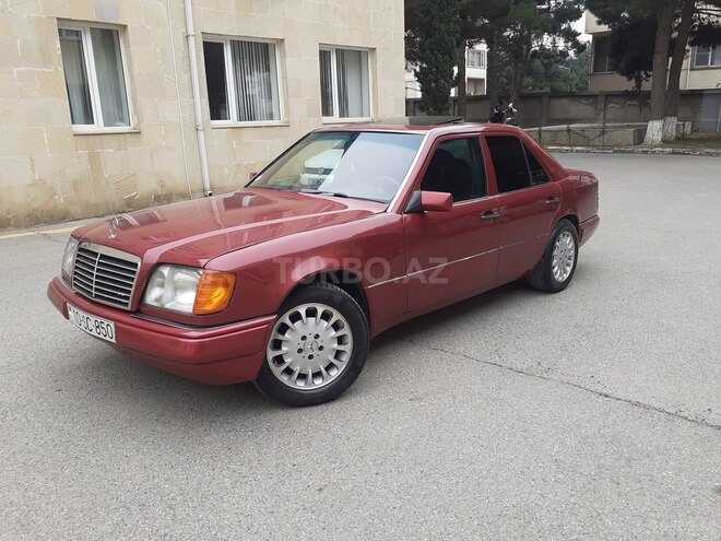 Mercedes E 220 1994, 231,312 km - 2.2 l - Bakı