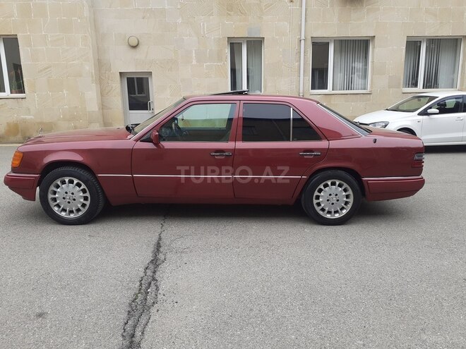 Mercedes E 220 1994, 231,312 km - 2.2 l - Bakı