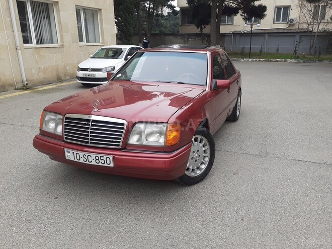 Mercedes E 220 1994, 231,312 km - 2.2 l - Bakı