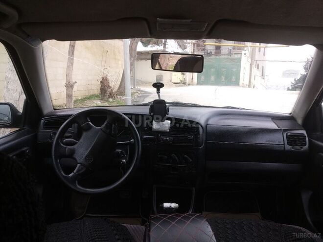 Volkswagen Golf 1995, 109,419 km - 2.0 l - Bakı