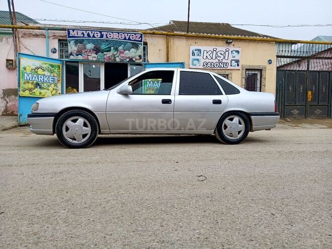Opel Vectra 1994, 280,000 km - 1.8 l - Bakı
