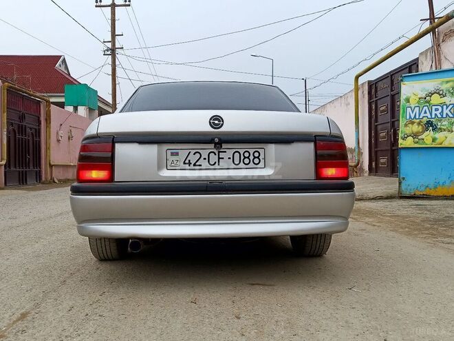 Opel Vectra 1994, 280,000 km - 1.8 l - Bakı
