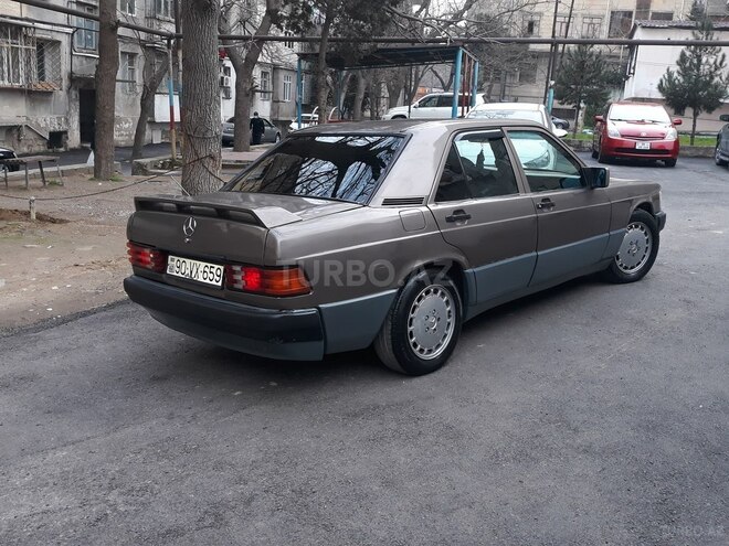 Mercedes 190 1990, 289,657 km - 2.0 л - Bakı