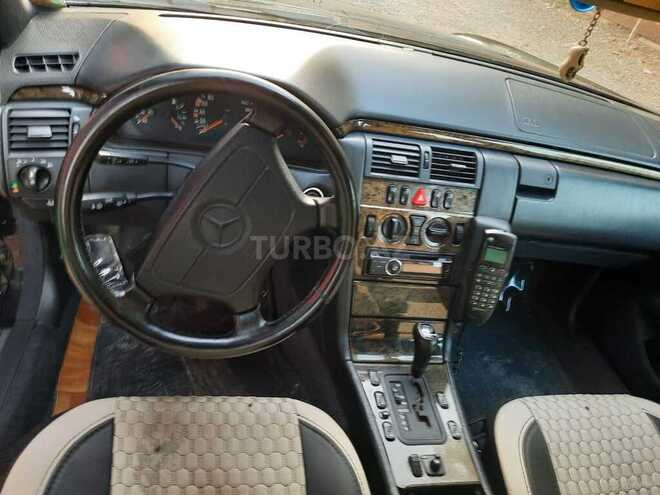 Mercedes E 240 1998, 267,000 km - 2.4 л - Bakı
