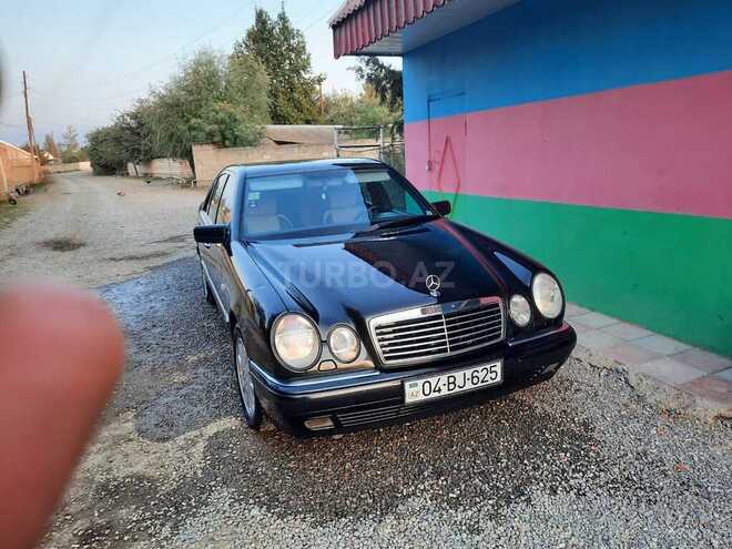 Mercedes E 240 1998, 267,000 km - 2.4 л - Bakı