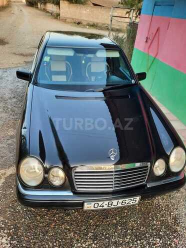 Mercedes E 240 1998, 267,000 km - 2.4 л - Bakı