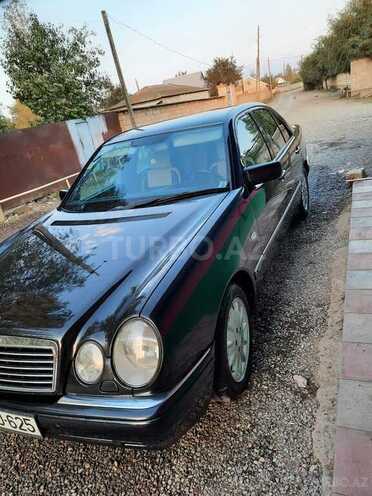 Mercedes E 240 1998, 267,000 km - 2.4 л - Bakı
