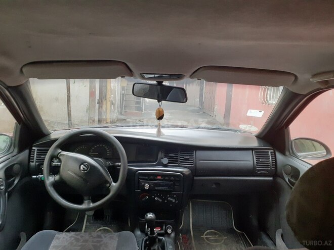 Opel Vectra 1997, 294,768 km - 1.6 l - Bakı