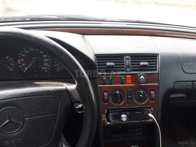 Mercedes C 180 1995, 285,917 km - 1.8 л - Bakı