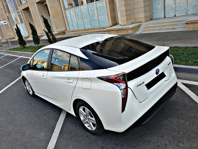 Toyota Prius 2016, 95,000 km - 1.8 л - Bakı
