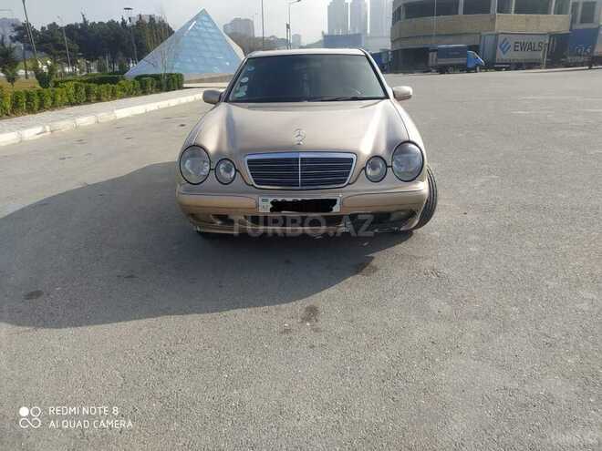 Mercedes E 220 2000, 390,000 km - 2.2 л - Bakı