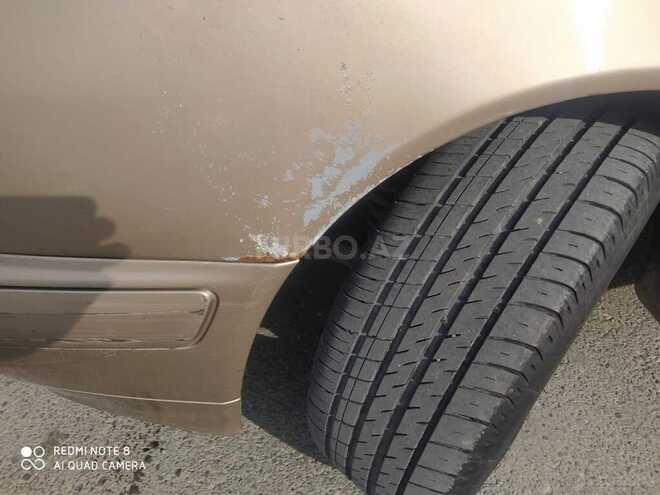 Mercedes E 220 2000, 390,000 km - 2.2 л - Bakı