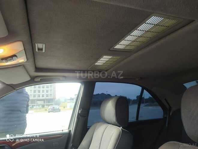Mercedes E 220 2000, 390,000 km - 2.2 л - Bakı