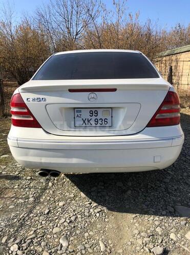 Mercedes C 250 2006, 390,000 km - 2.5 l - Qəbələ
