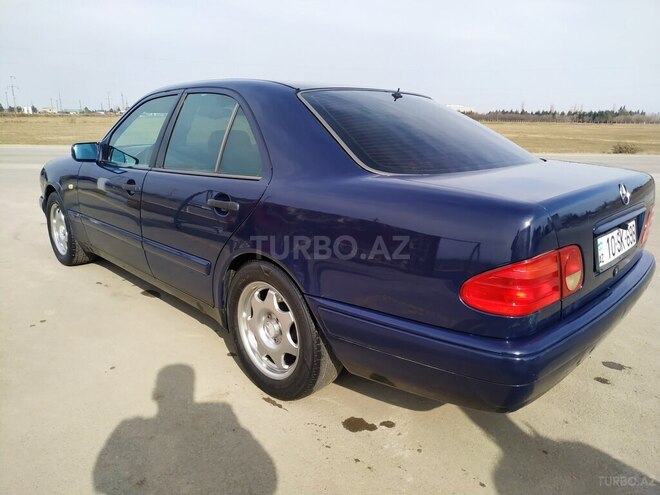 Mercedes E 200 1995, 236,145 km - 2.0 l - Qazax