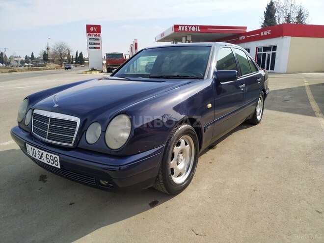 Mercedes E 200 1995, 236,145 km - 2.0 l - Qazax