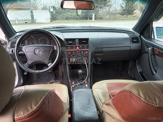Mercedes C 220 1998, 319,800 km - 2.2 l - Salyan