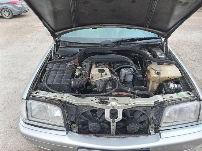 Mercedes C 220 1998, 319,800 km - 2.2 l - Salyan