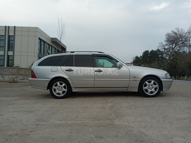 Mercedes C 220 1998, 319,800 km - 2.2 l - Salyan