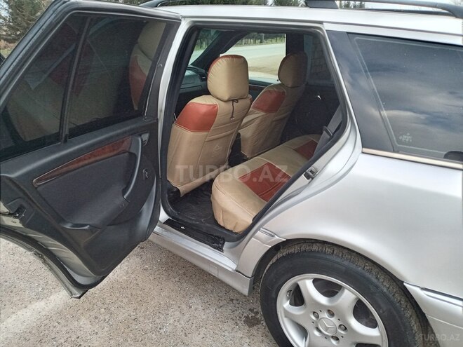 Mercedes C 220 1998, 319,800 km - 2.2 l - Salyan