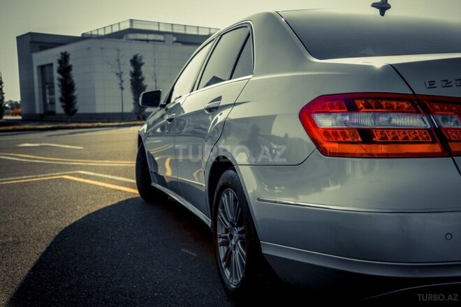 Mercedes E 220 2011, 195,000 km - 2.2 l - Bakı