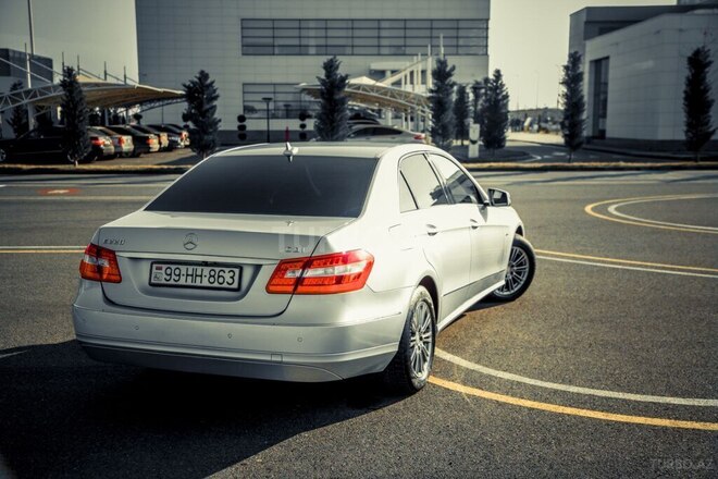 Mercedes E 220 2011, 195,000 km - 2.2 l - Bakı
