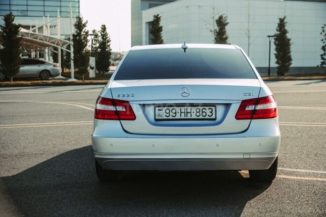 Mercedes E 220 2011, 195,000 km - 2.2 l - Bakı