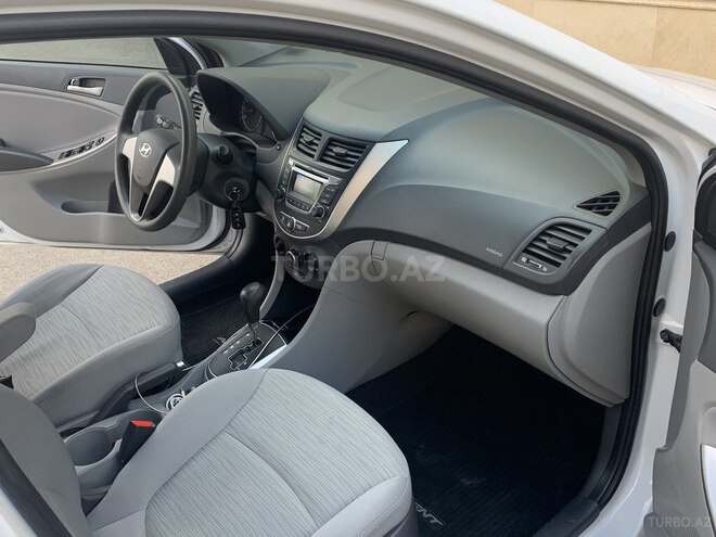 Hyundai Accent 2017, 37,440 km - 1.6 l - Gəncə
