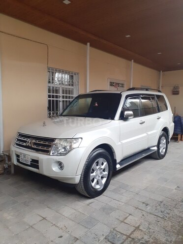 Mitsubishi Pajero 2008, 168,300 km - 3.0 л - Bakı