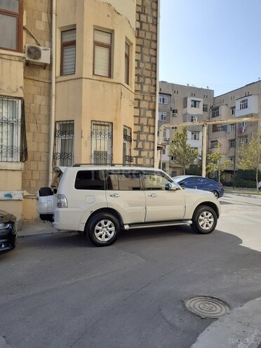 Mitsubishi Pajero 2008, 168,300 km - 3.0 л - Bakı