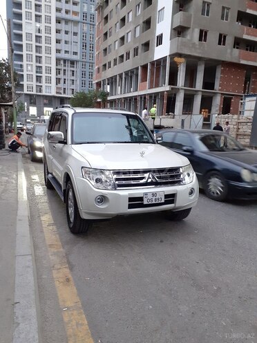 Mitsubishi Pajero 2008, 168,300 km - 3.0 л - Bakı