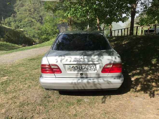 Mercedes E 230 1996, 500,000 km - 2.3 l - Zaqatala