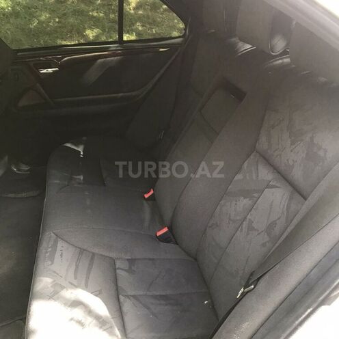 Mercedes E 230 1996, 500,000 km - 2.3 l - Zaqatala