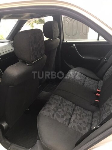 Mercedes C 200 2000, 232,000 km - 2.0 l - Bakı