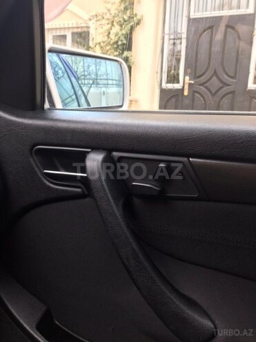 Mercedes C 200 2000, 232,000 km - 2.0 l - Bakı