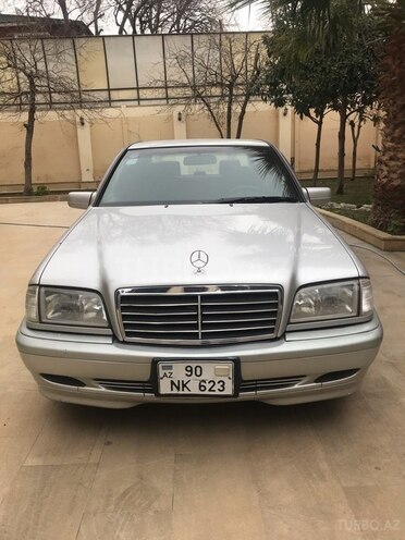 Mercedes C 200 2000, 232,000 km - 2.0 l - Bakı