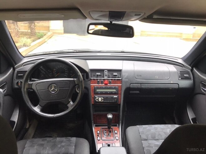 Mercedes C 200 2000, 232,000 km - 2.0 l - Bakı