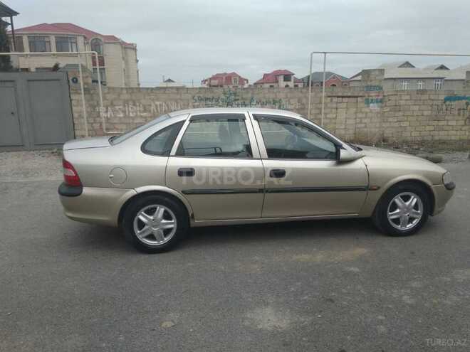 Opel Vectra 1996, 245,127 km - 1.8 л - Sumqayıt